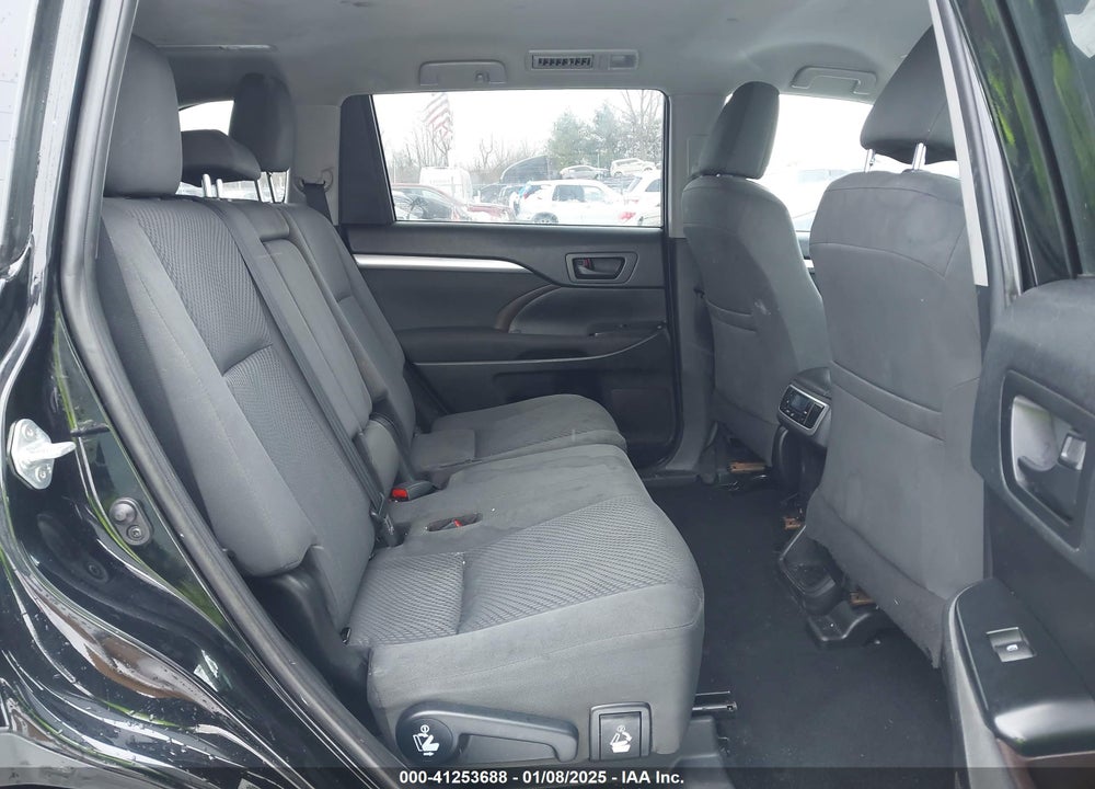 2019 TOYOTA HIGHLANDER LE VIN: 5TDZARFH1KS051707