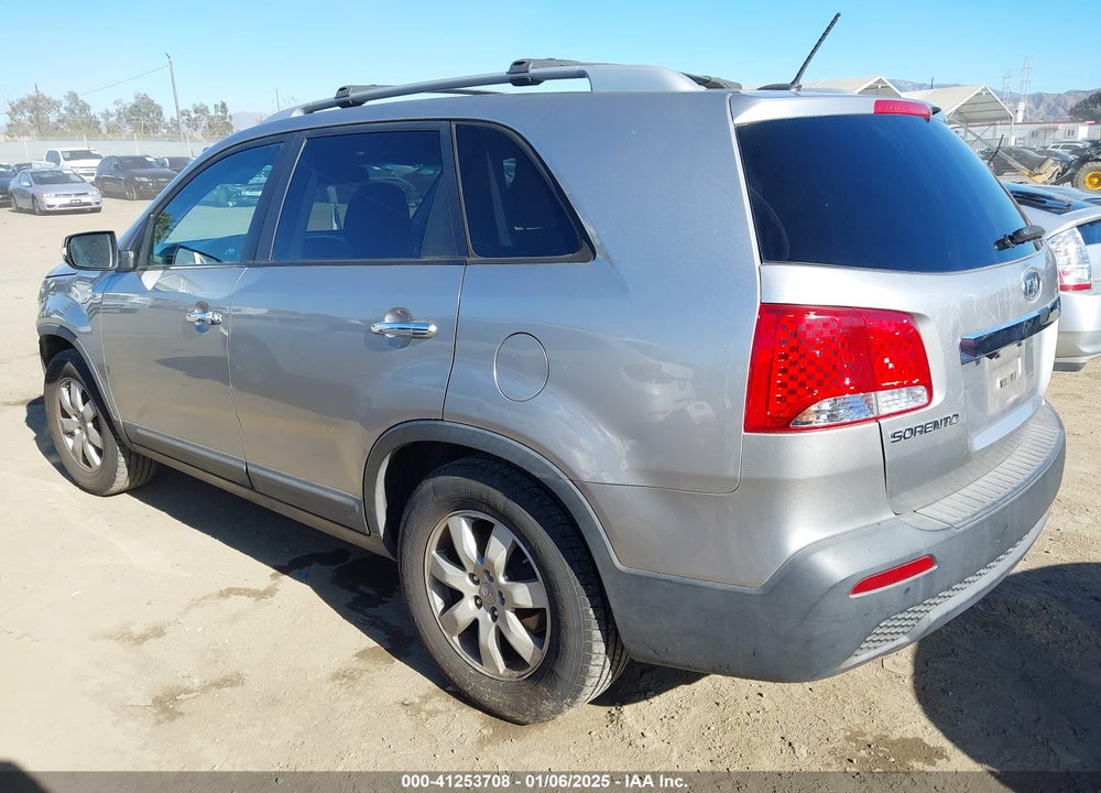 2013 KIA SORENTO VIN: 5XYKT4A64DG343274