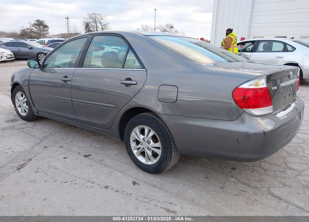 2005 TOYOTA CAMRY LE V6 VIN: 4T1BF30KX5U605732