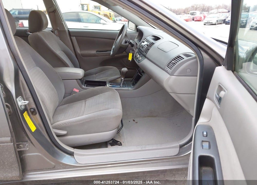 2005 TOYOTA CAMRY LE V6 VIN: 4T1BF30KX5U605732