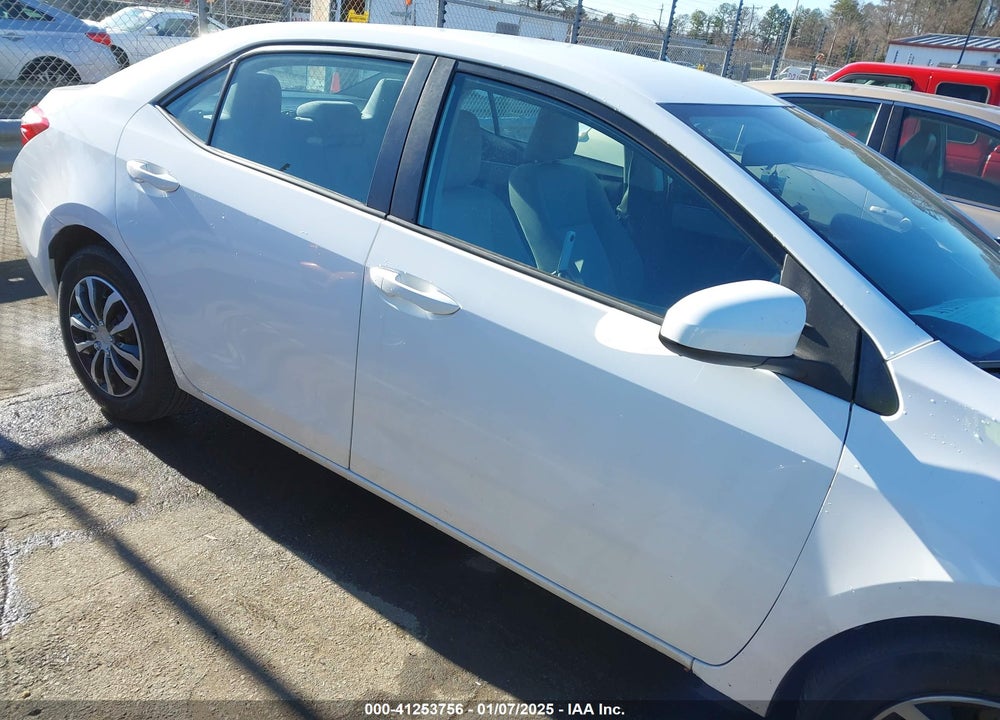 2015 TOYOTA COROLLA LE VIN: 2T1BURHE8FC277401