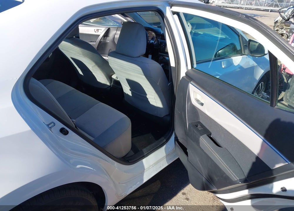 2015 TOYOTA COROLLA LE VIN: 2T1BURHE8FC277401