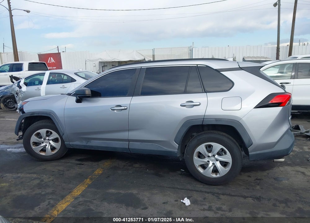 2019 TOYOTA RAV4 LE VIN: 2T3H1RFV8KC023582