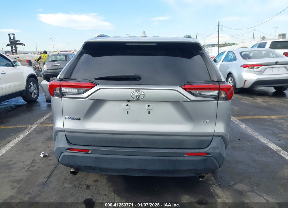 2019 TOYOTA RAV4 LE VIN: 2T3H1RFV8KC023582