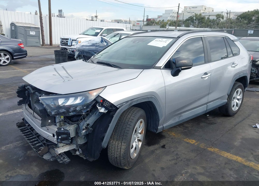 2019 TOYOTA RAV4 LE VIN: 2T3H1RFV8KC023582