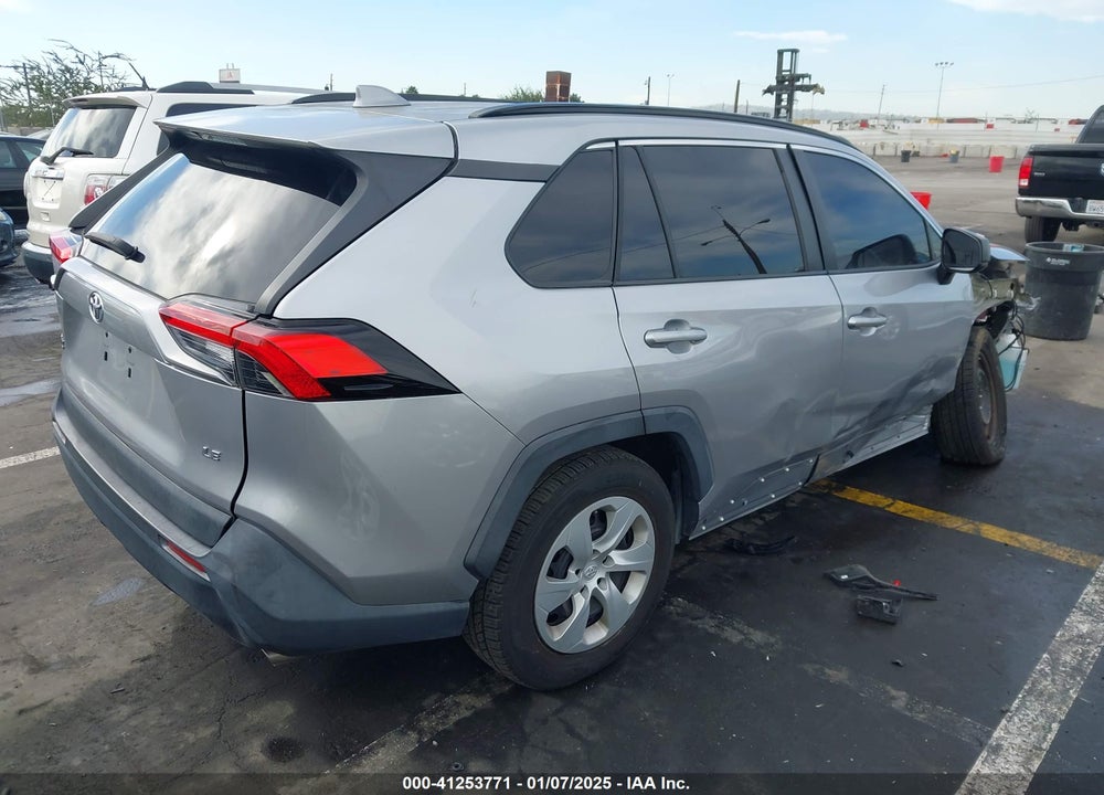 2019 TOYOTA RAV4 LE VIN: 2T3H1RFV8KC023582