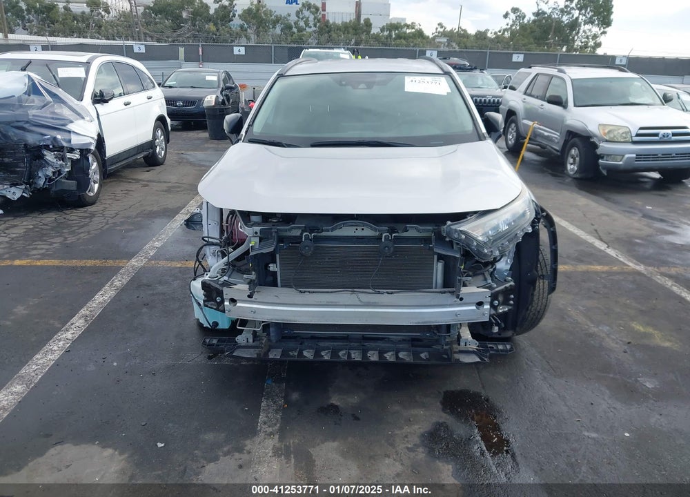 2019 TOYOTA RAV4 LE VIN: 2T3H1RFV8KC023582