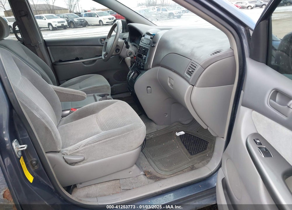 2006 TOYOTA SIENNA CE VIN: 5TDZA23C86S571313