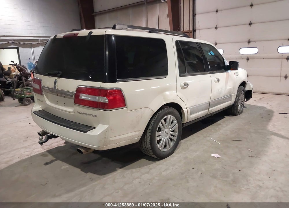 2007 LINCOLN NAVIGATOR ULTIMATE VIN: 5LMFU28517LJ02533