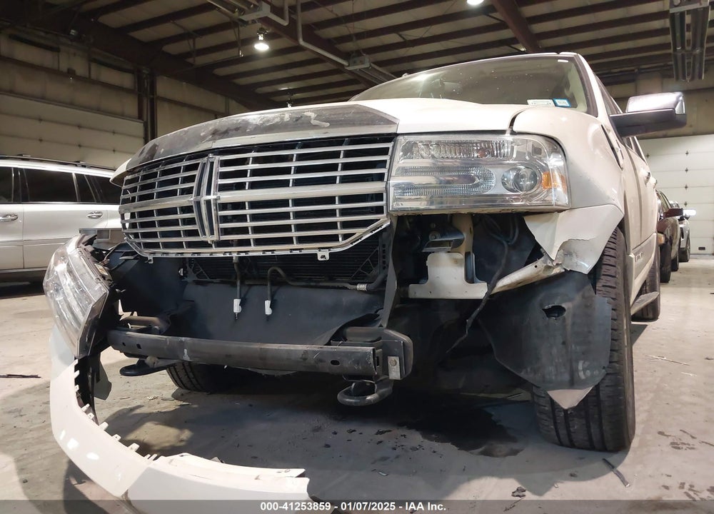 2007 LINCOLN NAVIGATOR ULTIMATE VIN: 5LMFU28517LJ02533