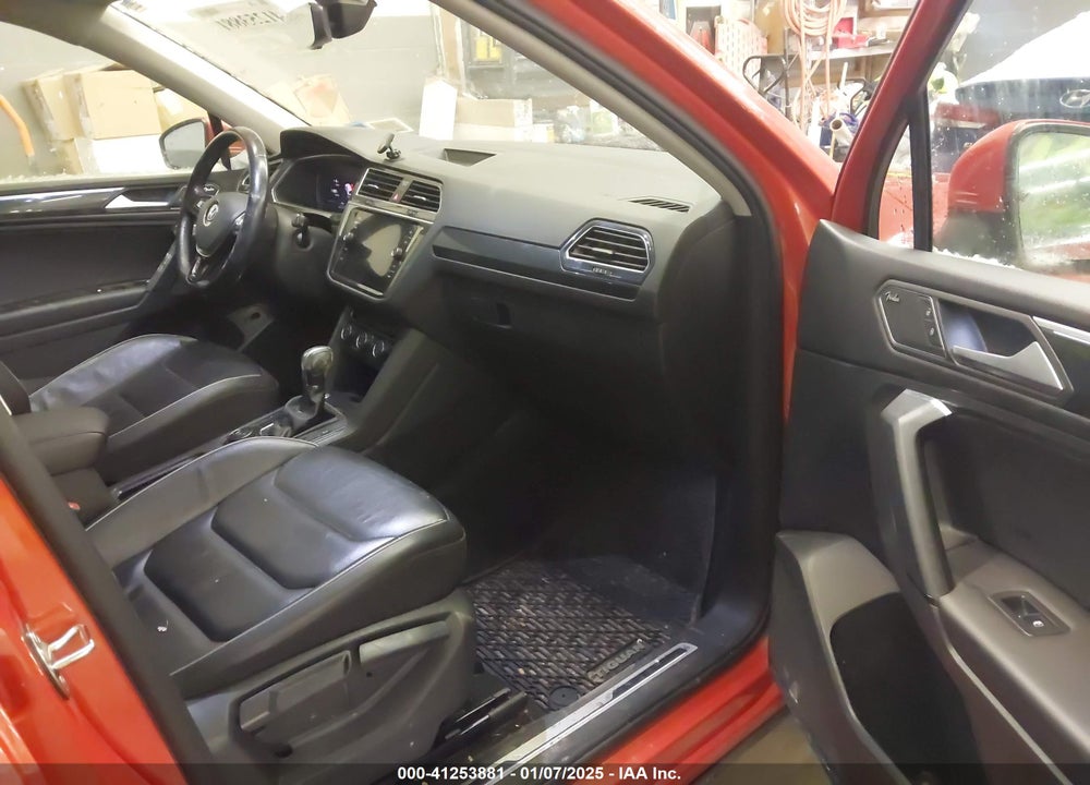 2019 VOLKSWAGEN TIGUAN 2.0T SEL PREMIUM/2.0T SEL PREMIUM R-LINE VIN: 3VV4B7AX8KM116807