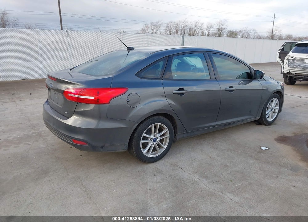 2018 FORD FOCUS SE VIN: 1FADP3F24JL259152