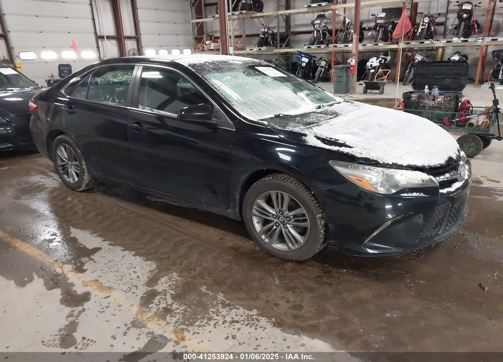 2017 TOYOTA CAMRY SE VIN: 4T1BF1FK8HU304666