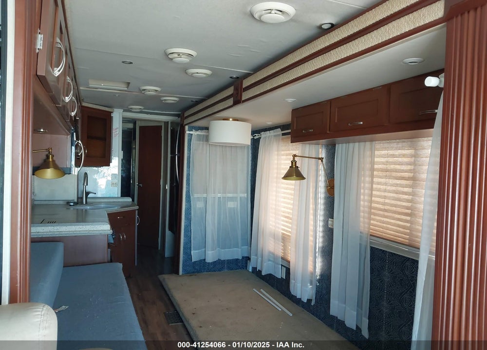 2006 FREIGHTLINER CHASSIS X LINE MOTOR HOME VIN: 4UZAB2DC46CW21551