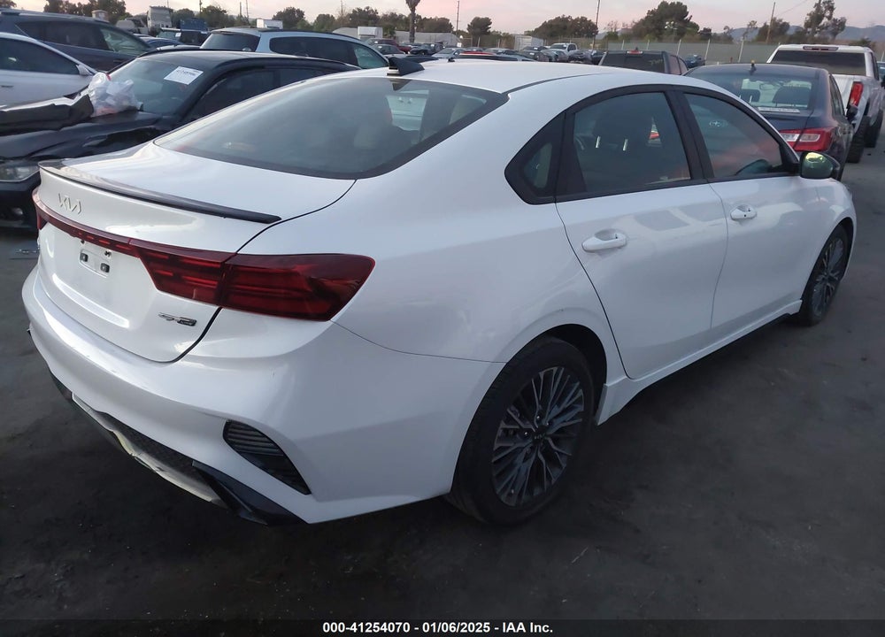 2024 KIA FORTE GT LINE VIN: 3KPF54ADXRE701136
