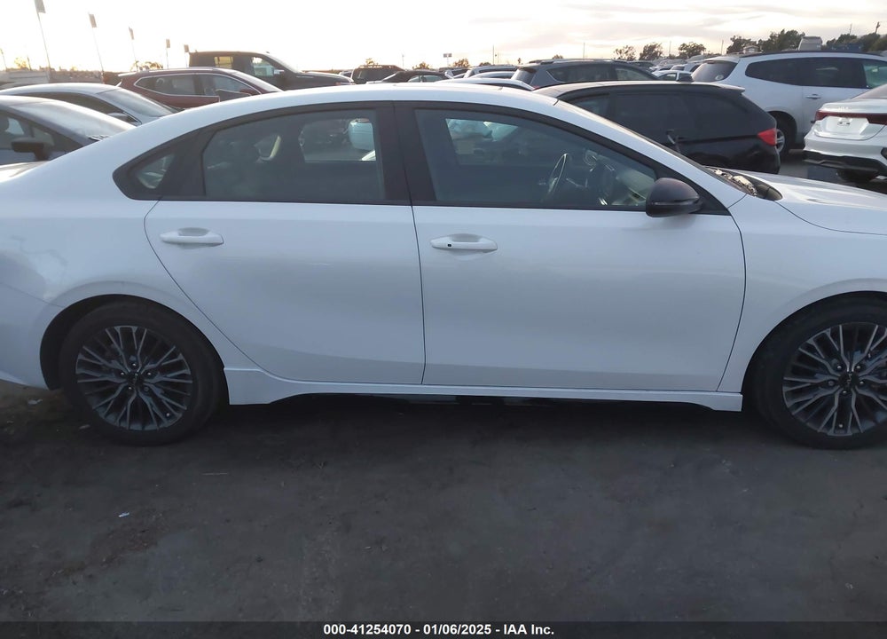 2024 KIA FORTE GT LINE VIN: 3KPF54ADXRE701136
