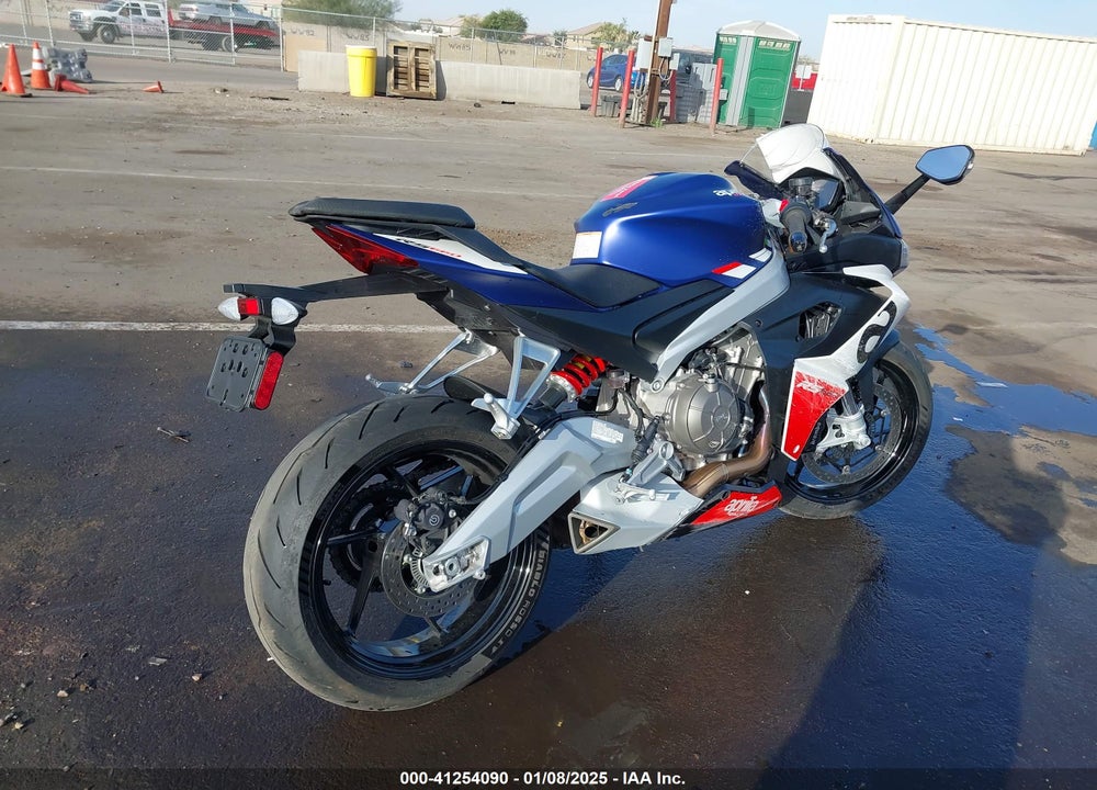 2024 APRILIA RS 660 VIN: ZD4KSUG01RS002328