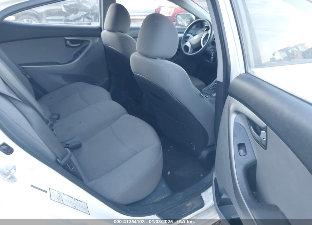 2016 HYUNDAI ELANTRA SE VIN: 5NPDH4AE6GH700243