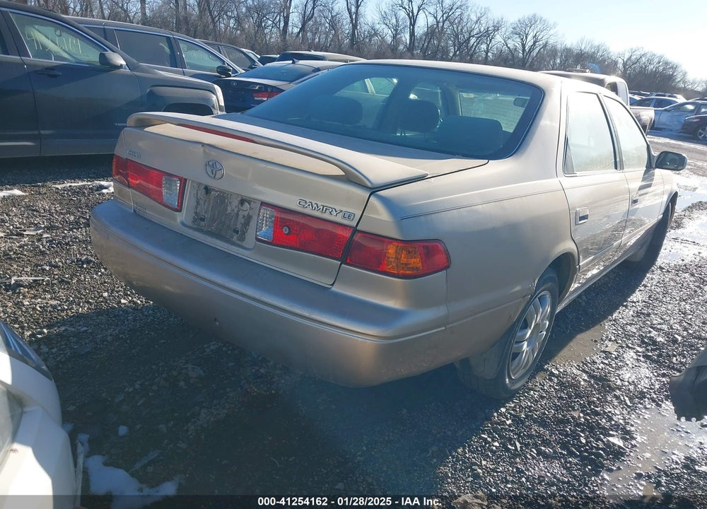 2001 TOYOTA CAMRY LE VIN: JT2BG22K210553631