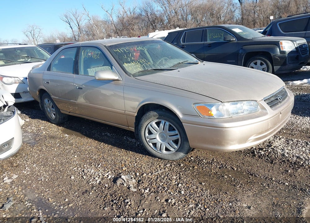 2001 TOYOTA CAMRY LE VIN: JT2BG22K210553631