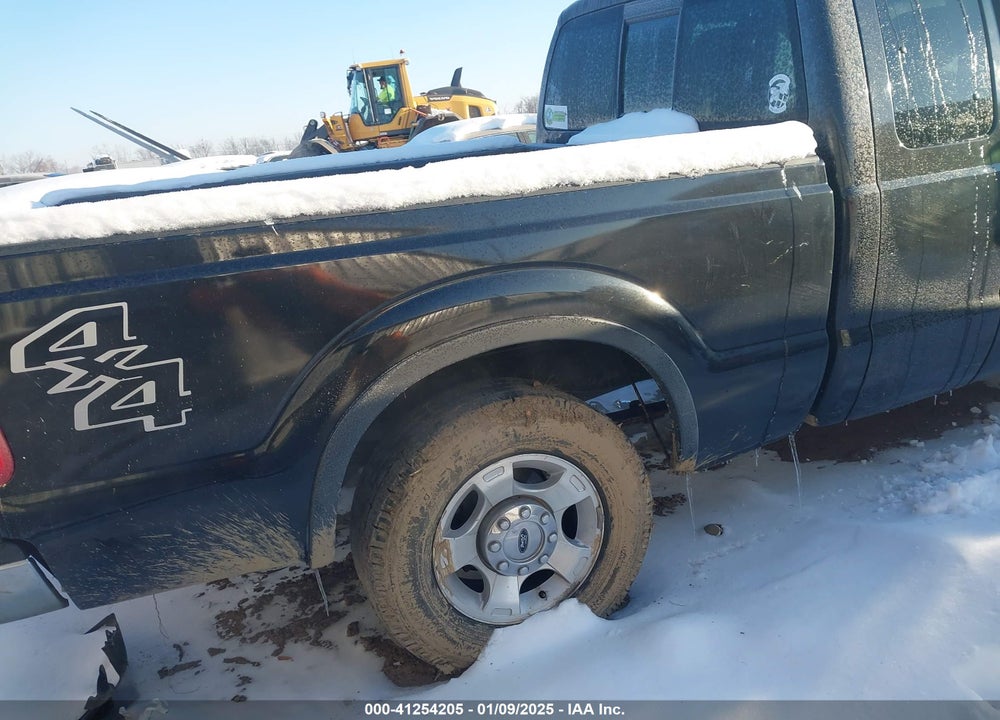 2011 FORD F-250 XLT VIN: 1FT7X2B64BEB27914