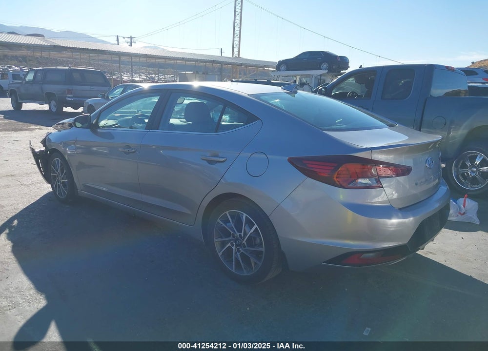2020 HYUNDAI ELANTRA VIN: 5NPD84LF9LH626526