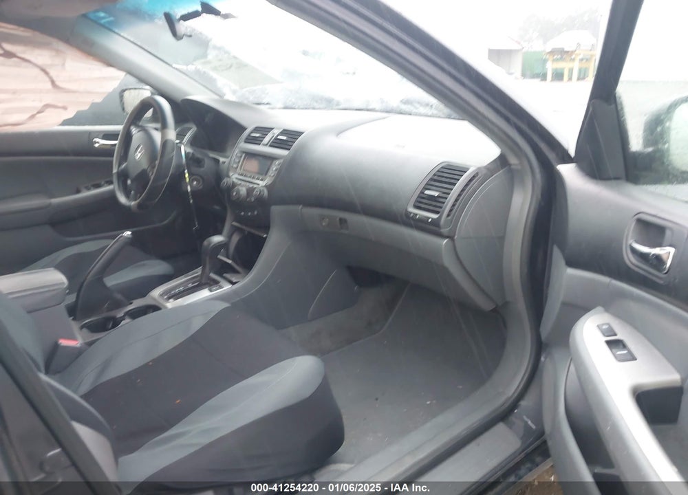 2007 HONDA ACCORD 3.0 EX VIN: 1HGCM66527A011403