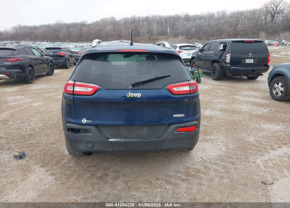 2018 JEEP CHEROKEE VIN: 1C4PJLCB2JD573518