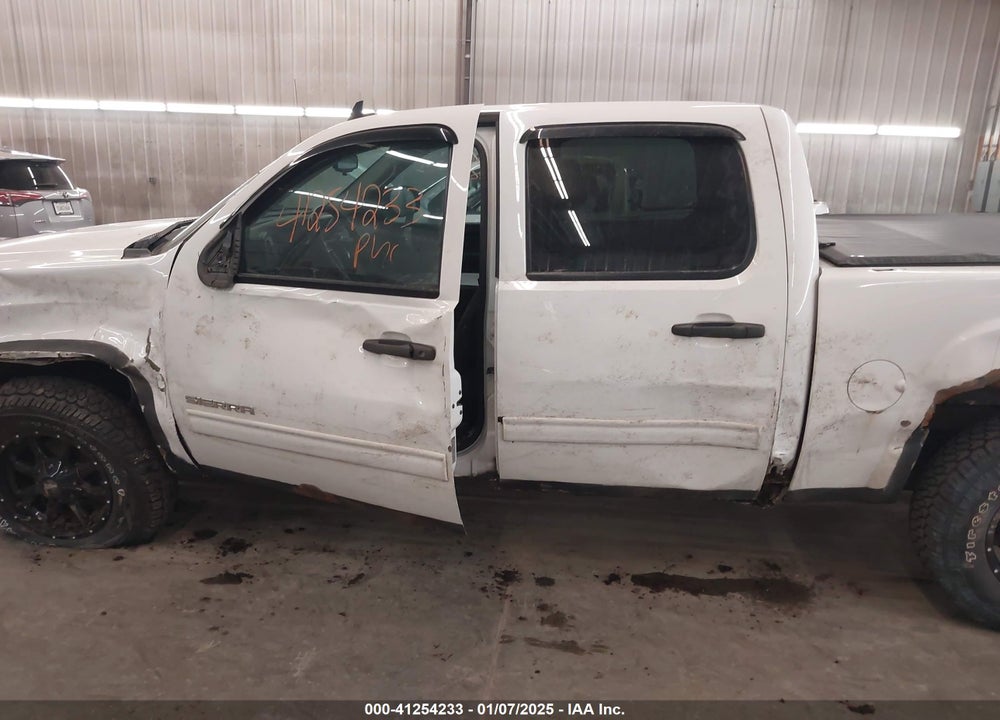 2010 GMC SIERRA 1500 VIN: 3GTRKVE39AG105389