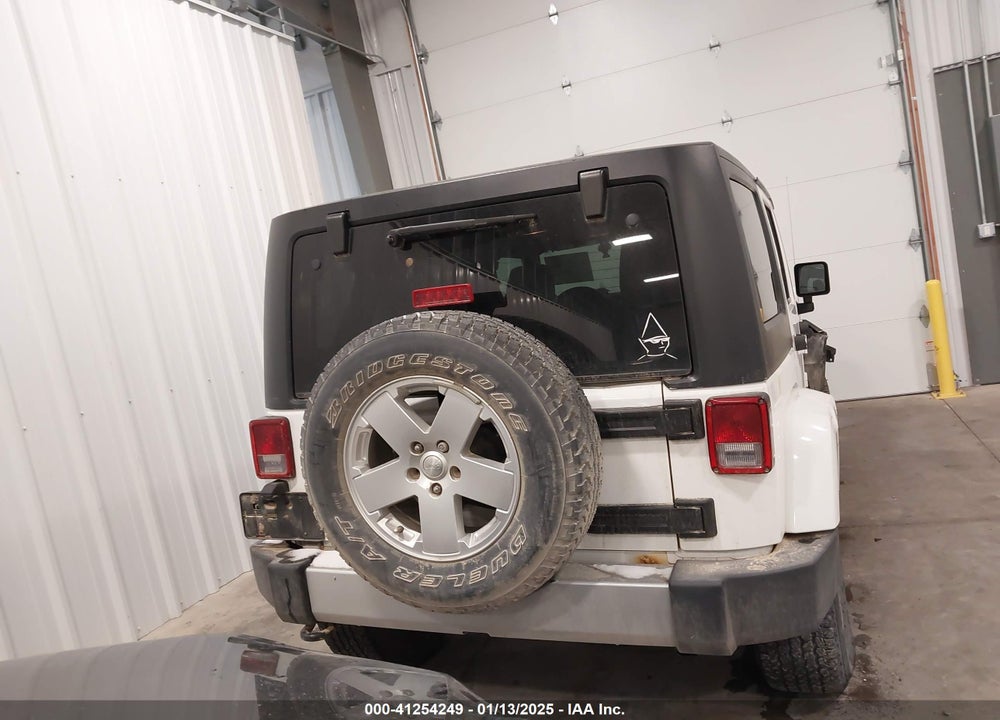 2011 JEEP WRANGLER UNLIMITED SAHARA VIN: 1J4BA5H10BL634615