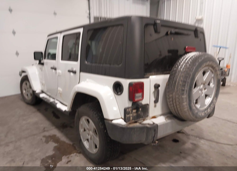 2011 JEEP WRANGLER UNLIMITED SAHARA VIN: 1J4BA5H10BL634615