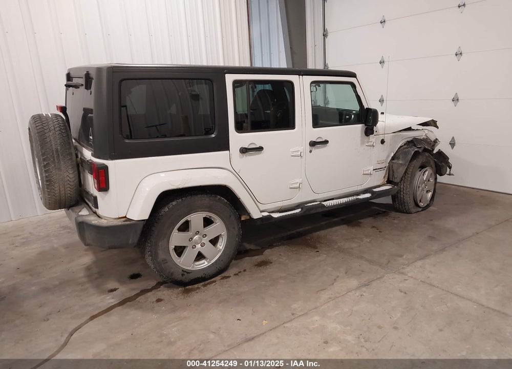 2011 JEEP WRANGLER UNLIMITED SAHARA VIN: 1J4BA5H10BL634615