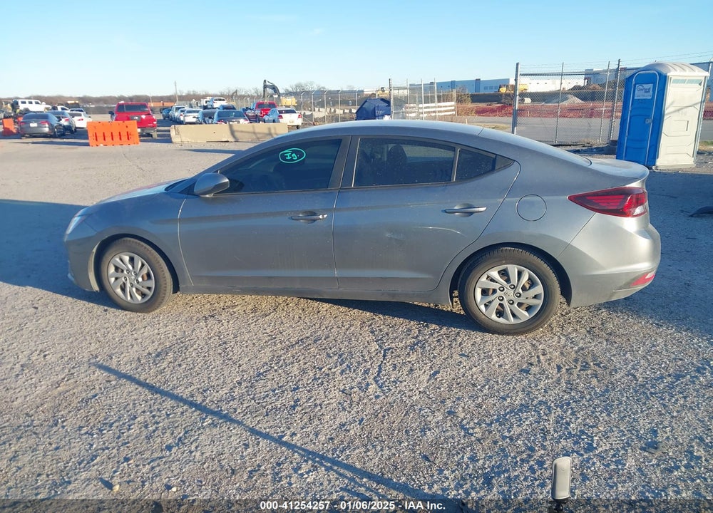 2019 HYUNDAI ELANTRA SE VIN: KMHD74LF8KU777540