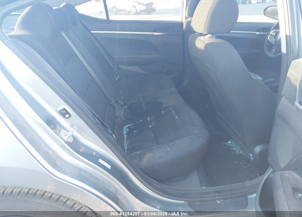 2019 HYUNDAI ELANTRA SE VIN: KMHD74LF8KU777540