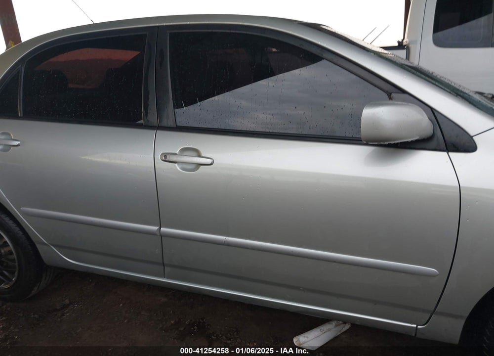 2003 TOYOTA COROLLA LE VIN: JTDBR32E530050048