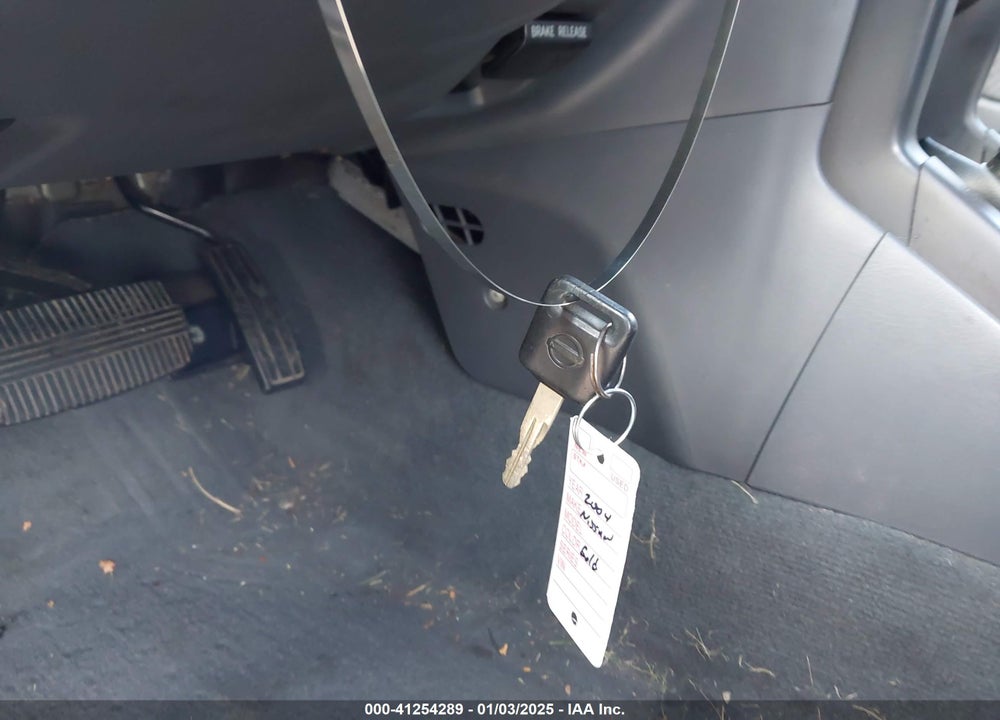 2004 NISSAN XTERRA XE VIN: 5N1ED28Y14C656188