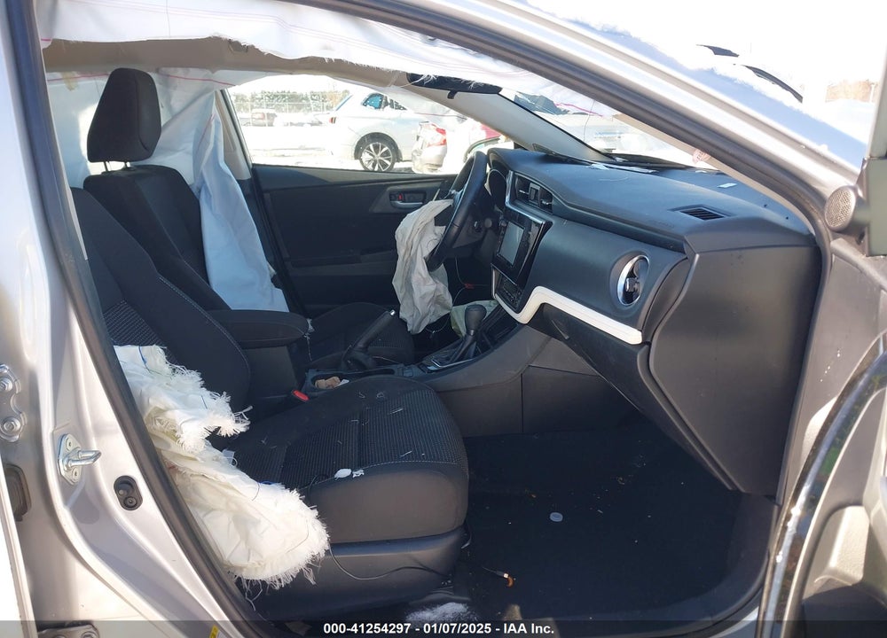 2018 TOYOTA COROLLA IM VIN: JTNKARJE7JJ555183