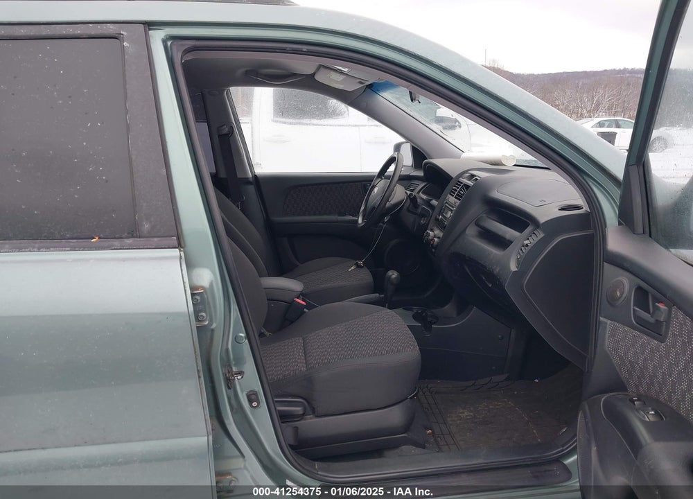 2008 KIA SPORTAGE LX VIN: KNDJF724887457542