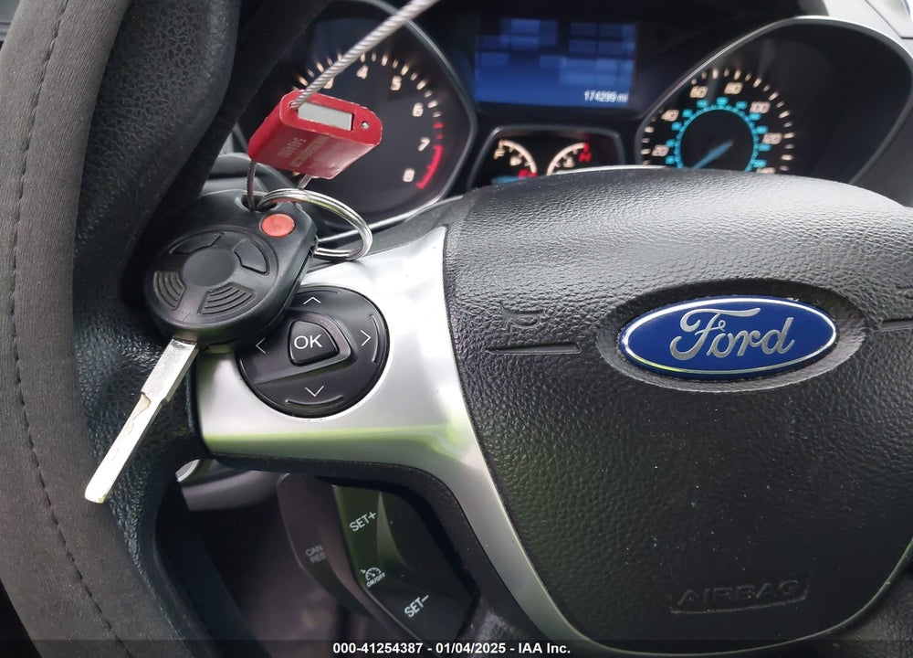 2014 FORD ESCAPE SE VIN: 1FMCU0GX7EUA63922