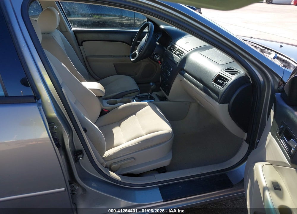 2008 FORD FUSION S VIN: 3FAHP06Z78R271787