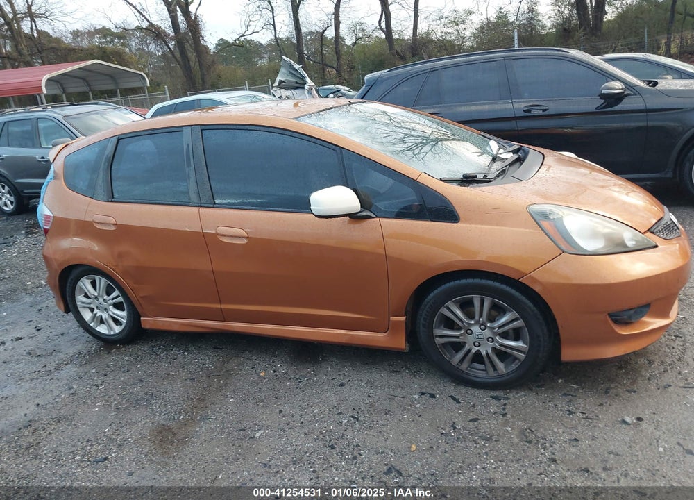 2009 HONDA FIT VIN: JHMGE88619S009541