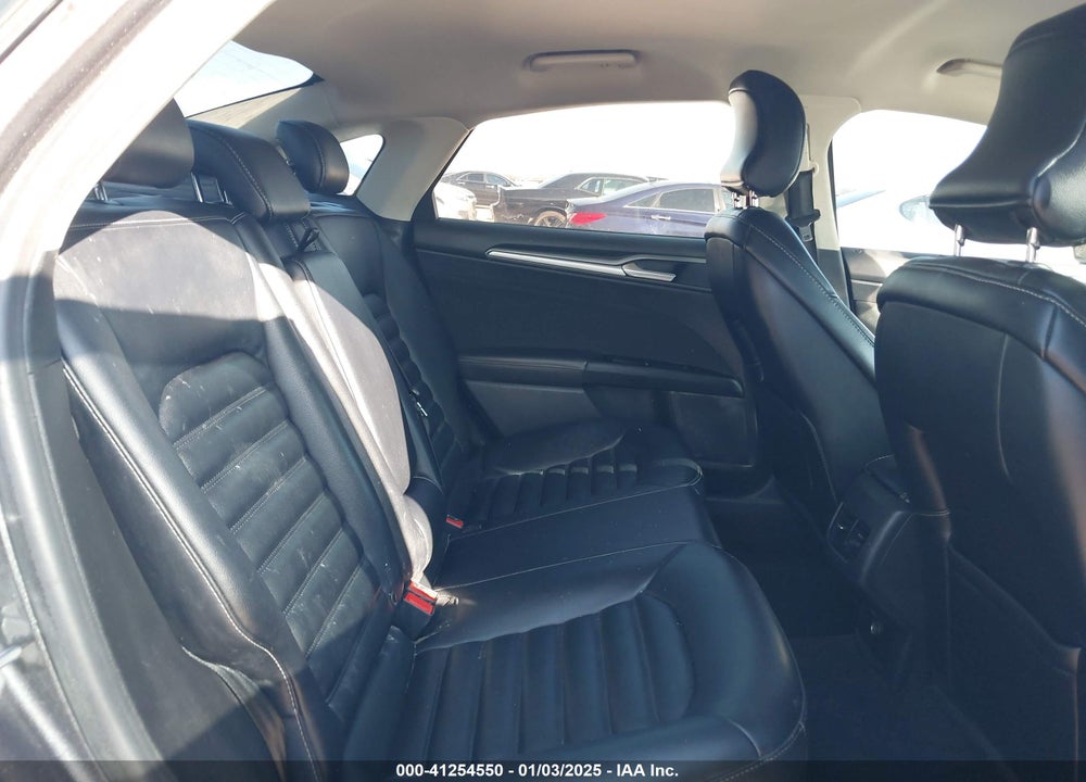 2019 FORD FUSION VIN: 3FA6P0CDXKR260550