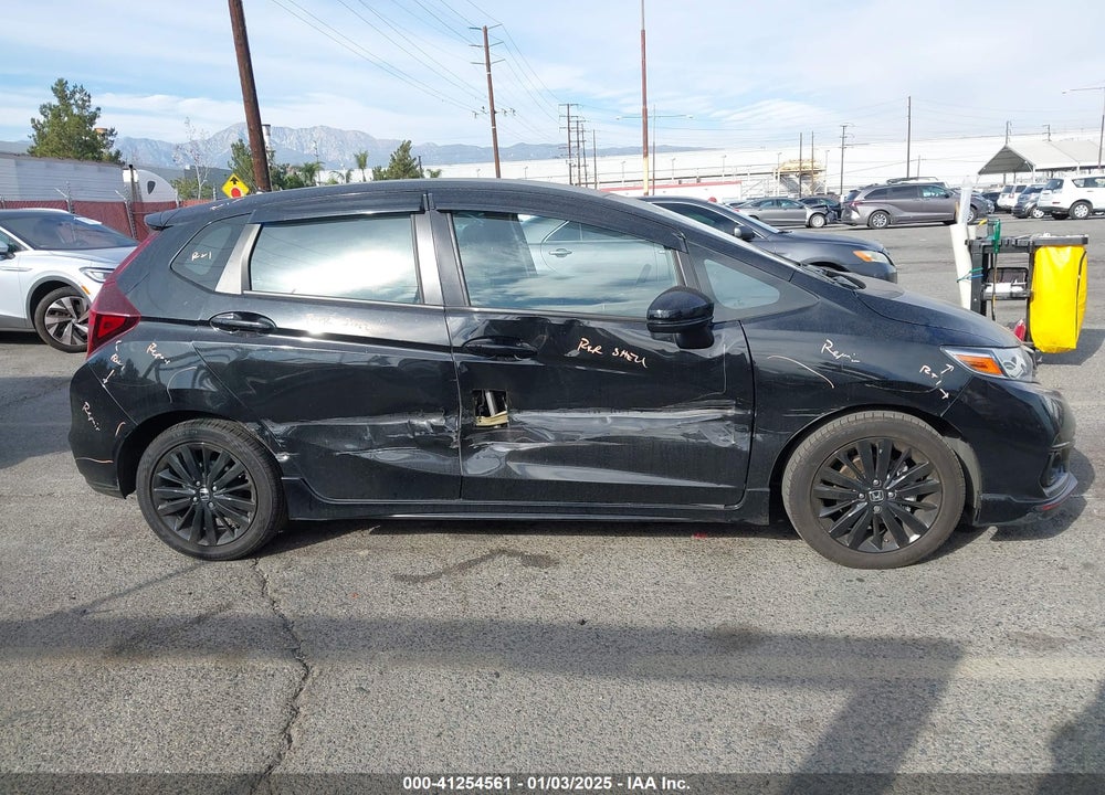 2018 HONDA FIT SPORT VIN: 3HGGK5G66JM704283