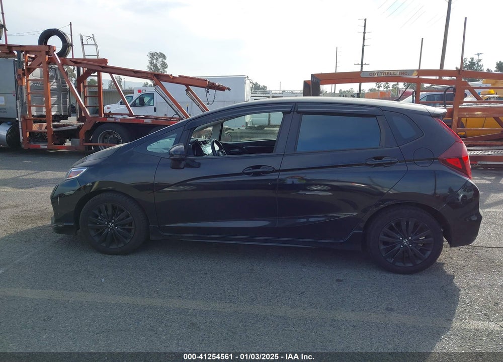 2018 HONDA FIT SPORT VIN: 3HGGK5G66JM704283