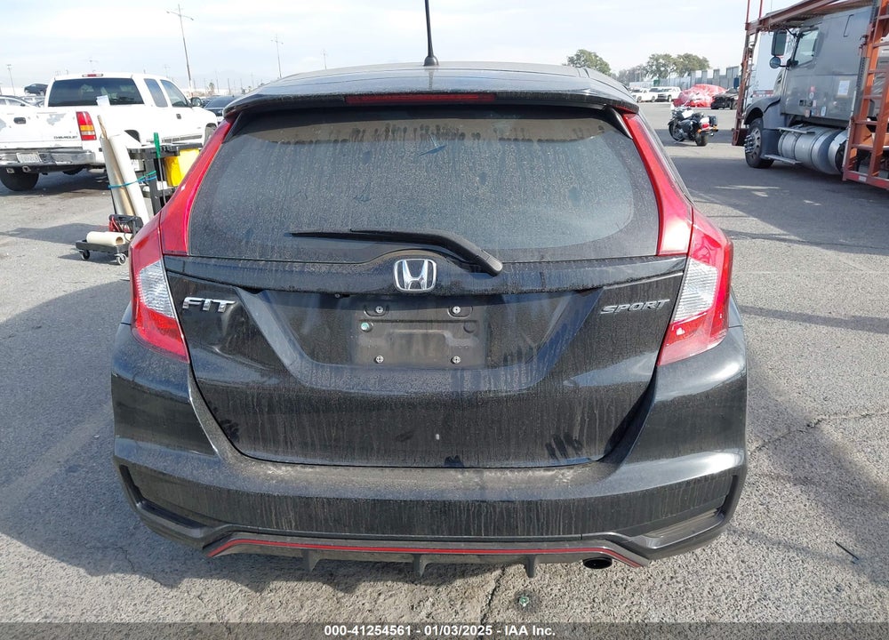 2018 HONDA FIT SPORT VIN: 3HGGK5G66JM704283