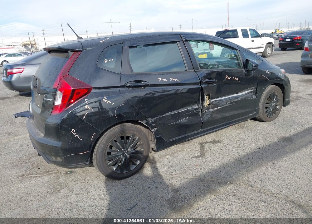 2018 HONDA FIT SPORT VIN: 3HGGK5G66JM704283