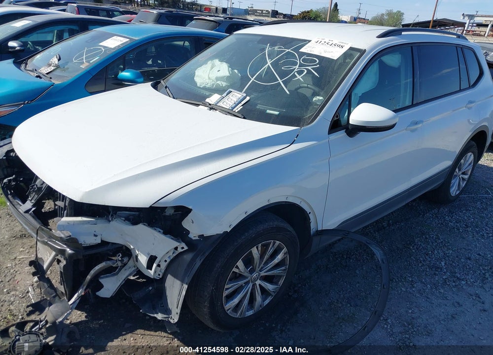2020 VOLKSWAGEN TIGUAN VIN: 3VV1B7AX2LM119142