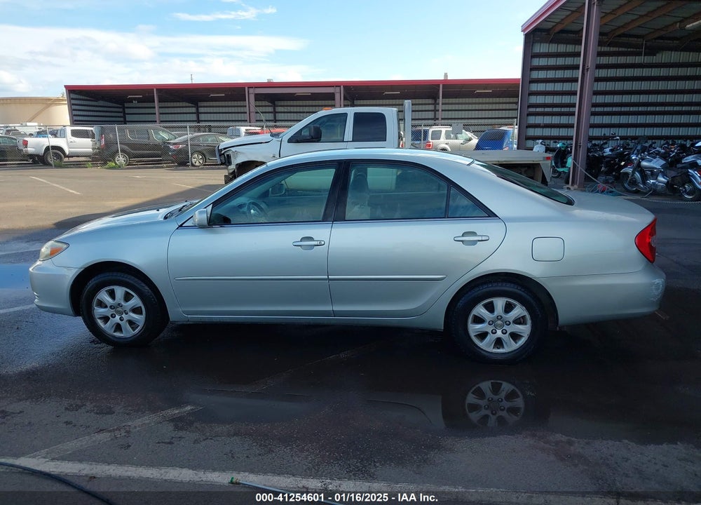2004 TOYOTA CAMRY LE V6/XLE V6 VIN: JTDBF30K240155634