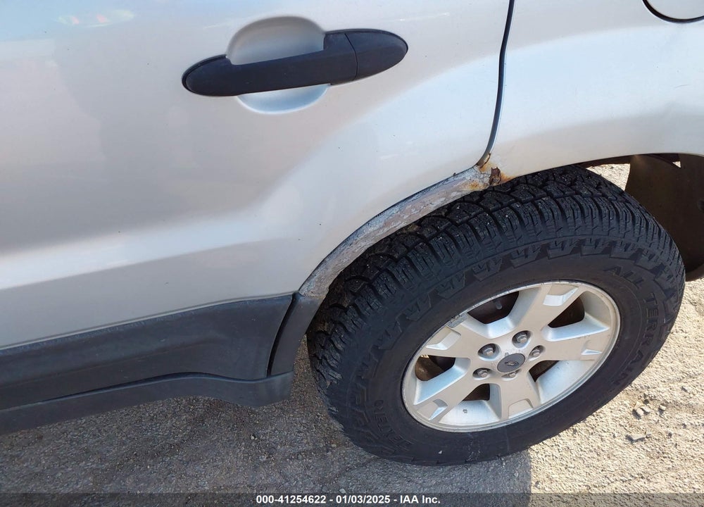 2005 FORD ESCAPE XLT VIN: 1FMYU03155DA02088