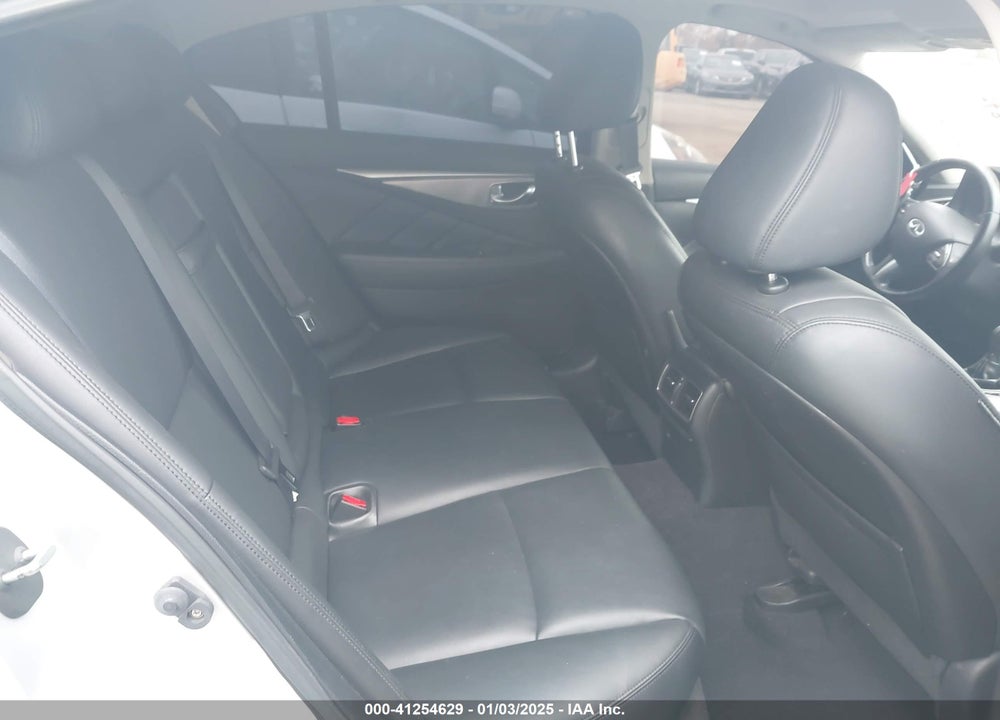 2014 INFINITI Q50 VIN: JN1BV7AP5EM686974